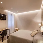 帕隆巴酒店 3* Mondavio