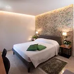 帕隆巴酒店 3*