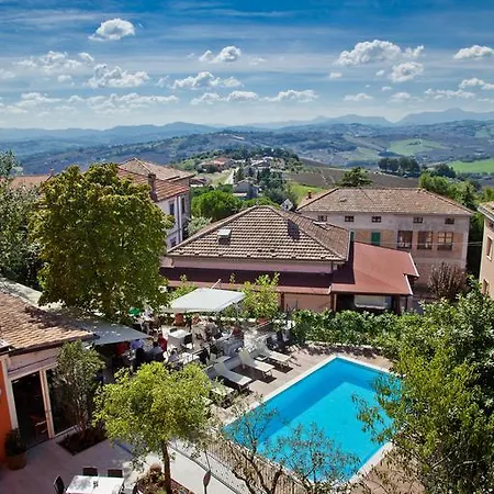 Hotel La Palomba 3*