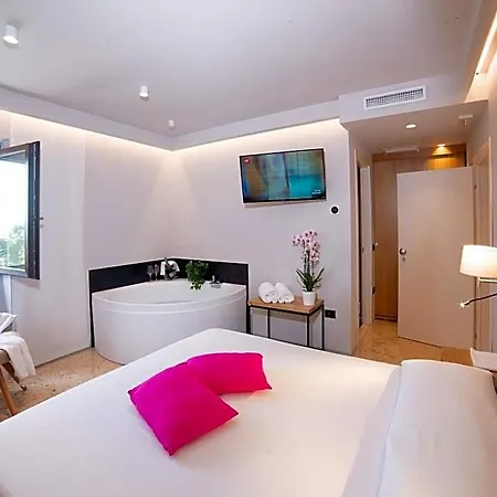 Hotel La Palomba 3*
