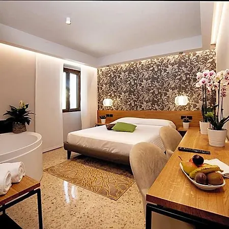 La Palomba Hotel